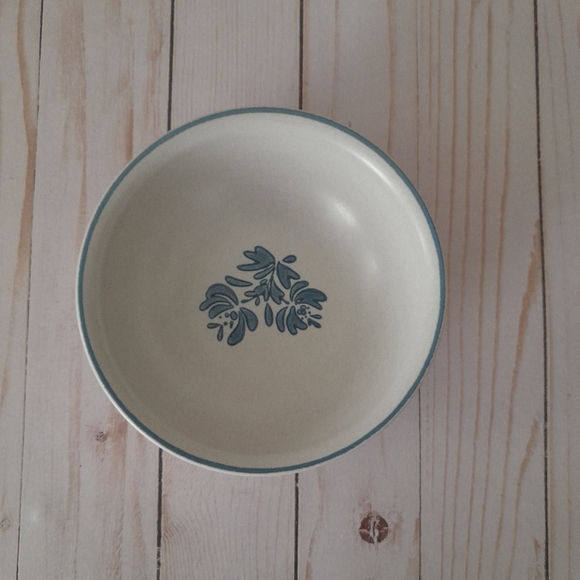 Pfaltzgraff Yorktowne Cereal Bowl Size: OS  Pfaltzgraff - Picture 1 of 5